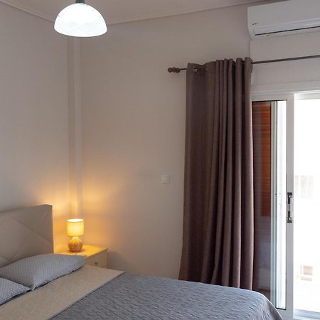 Whitehouse Loutraki Apartment Екстериор снимка