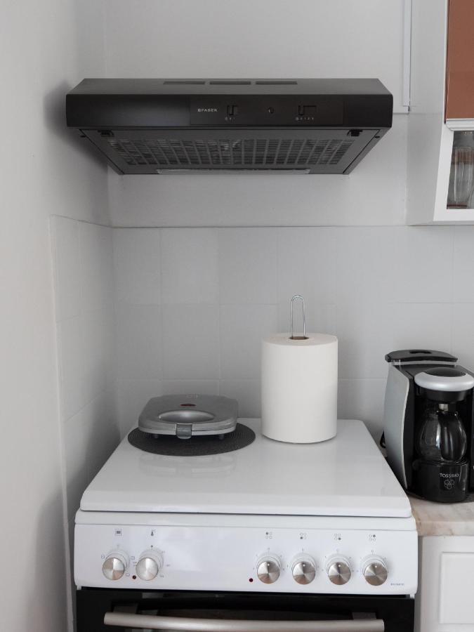 Whitehouse Loutraki Apartment Екстериор снимка